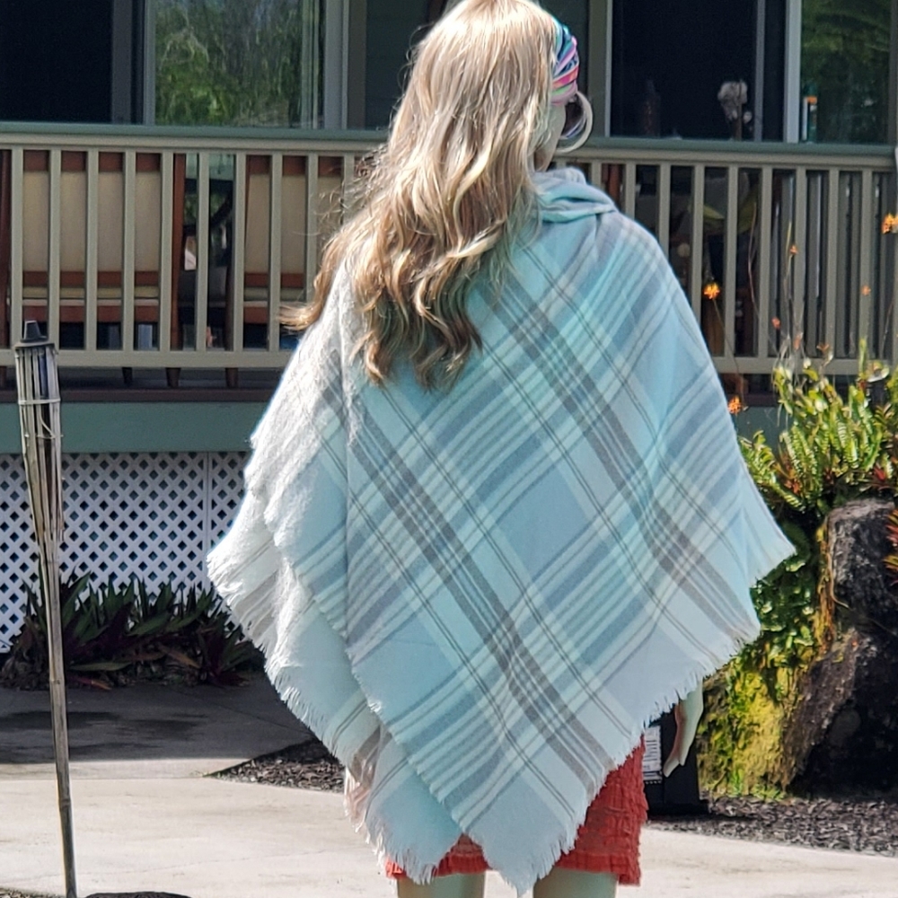 Modena Plaid Toggle Button Asymmetrical Poncho - … - image 2